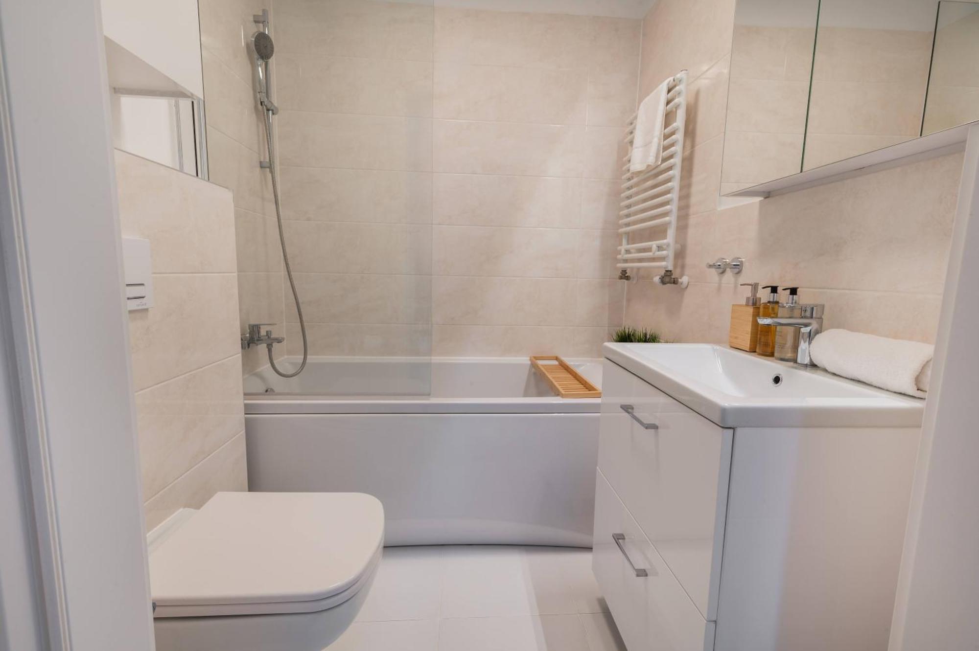 Ferienwohnung Rentplanet - Kepa Mieszczanska Breslau Exterior foto